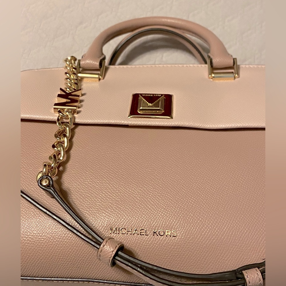 NWOT Michael Kors Sylvia Satchel - Picture 3 of 16